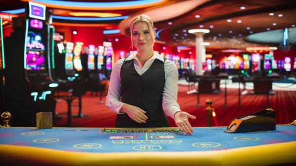 Find Classic Card Game Entertainment among online casinos Singapore for Casino Fans